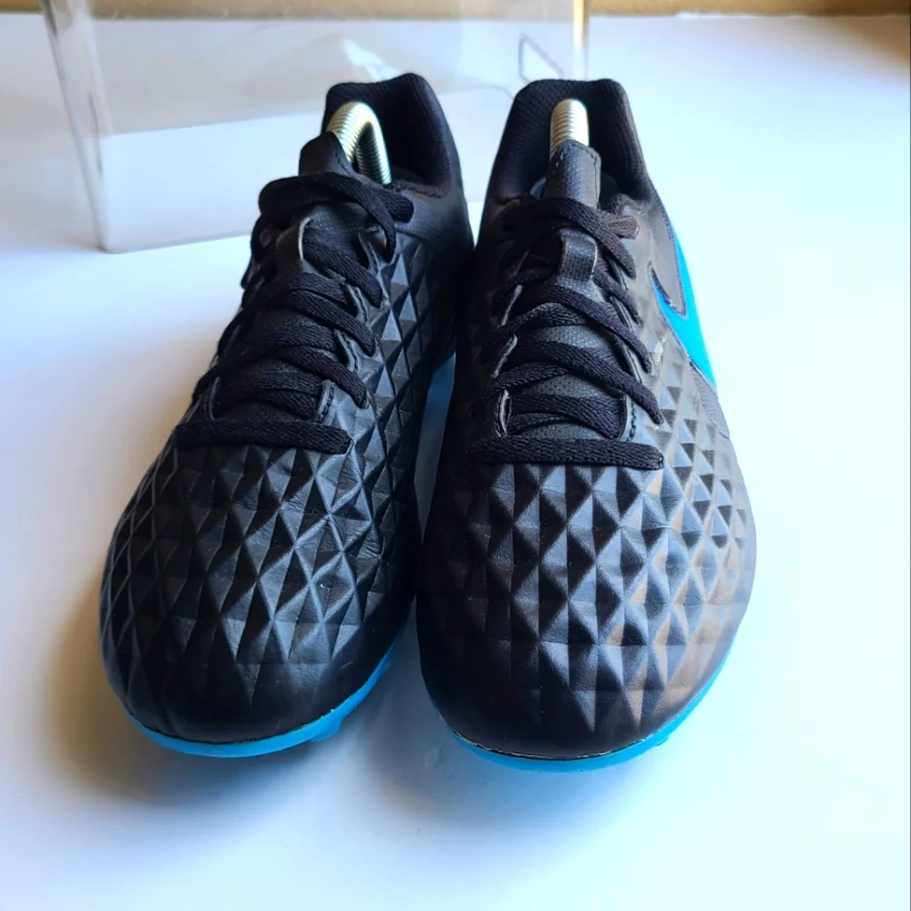 Nike Tiempo Legend 8 Club MG GS 'Black Blue Hero'Youth kids size 4.5Y